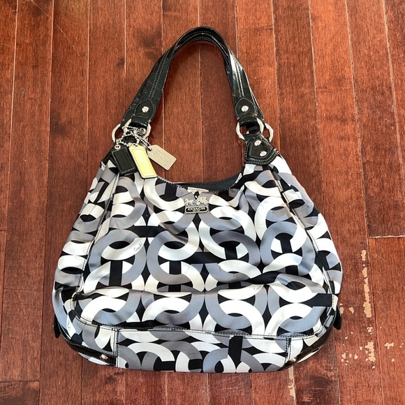 Coach Madison Optic Chainlink Maggie Shoulder bag 2009 - Picture 1 of 13